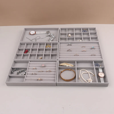 Cutie de depozitare a bijuteriilor din catifea